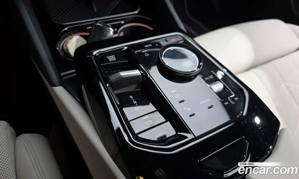 BMW 5 серия 2025 2.0 автомат (гидро), фото 11