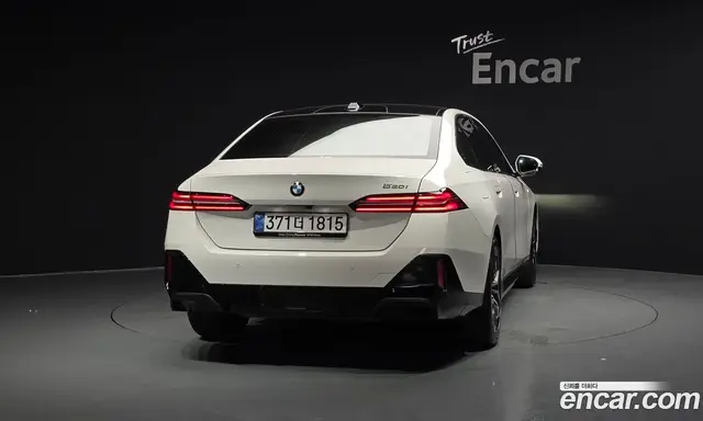 BMW 5 серия 2025 2.0 автомат (гидро), миниатюра 3