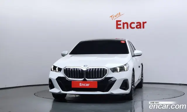 BMW 5 серия 2025 2.0 автомат (гидро), миниатюра 3