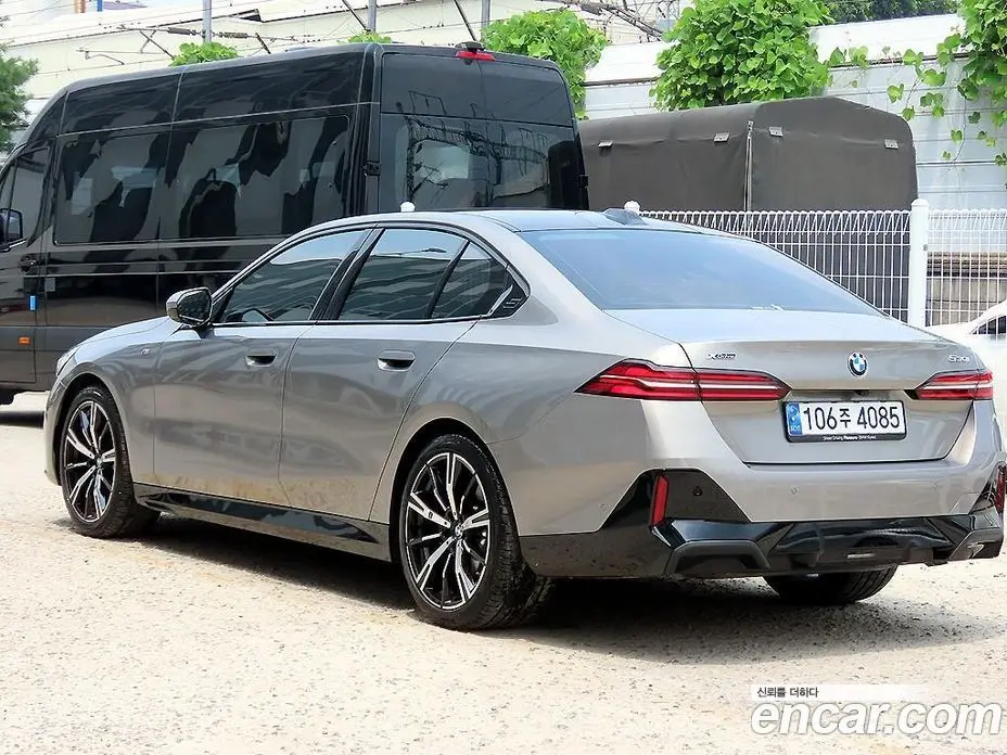 BMW 5 серия 2025 2.0 автомат (гидро), фото 3