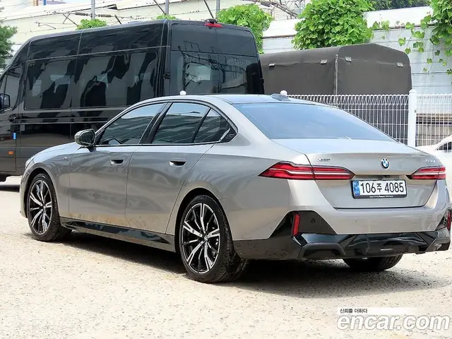 BMW 5 серия 2025 2.0 автомат (гидро), миниатюра 3