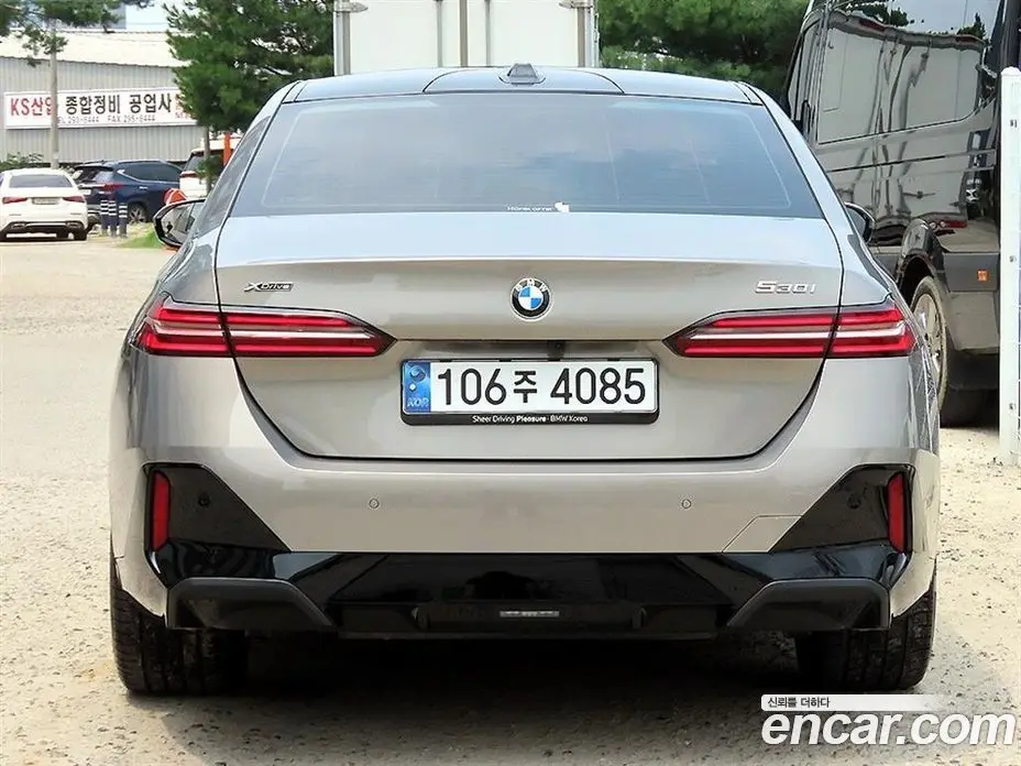 BMW 5 серия 2025 2.0 автомат (гидро), фото 4