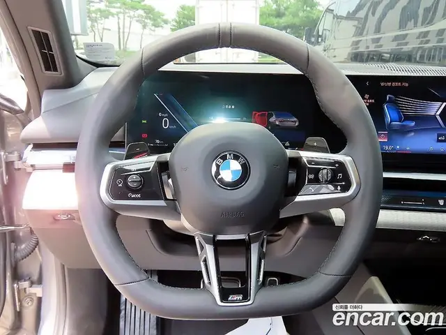 BMW 5 серия 2025 2.0 автомат (гидро), миниатюра 8
