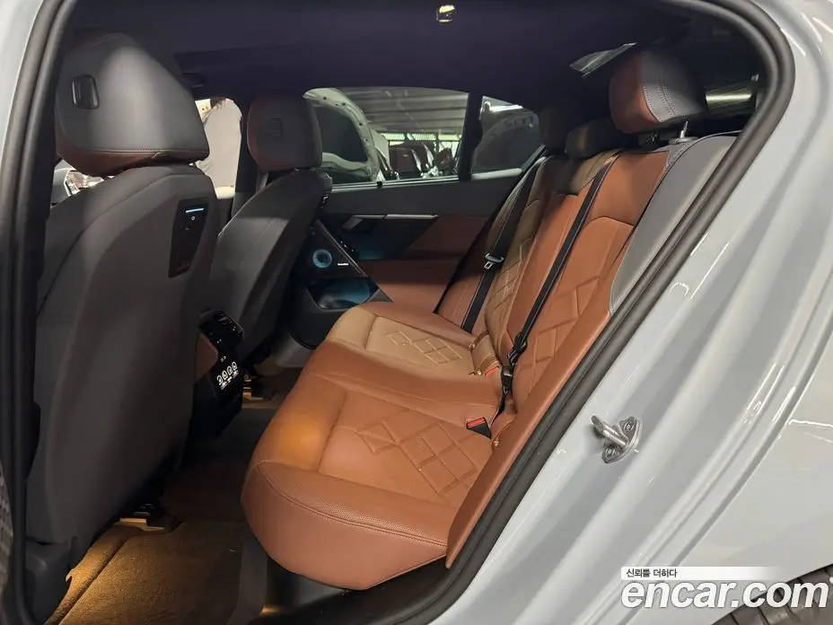 BMW 5 серия 2026 2.0 автомат (гидро), фото 7
