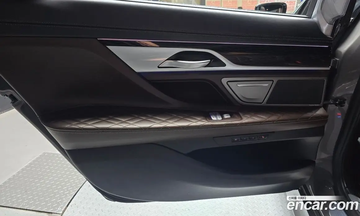 BMW 7 серия 2021 3.0 автомат (гидро), фото 15