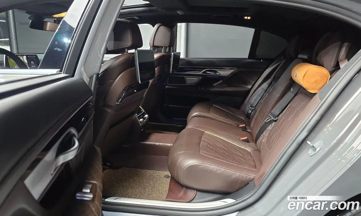 BMW 7 серия 2021 3.0 автомат (гидро), фото 18