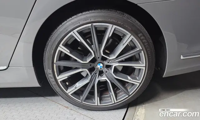 BMW 7 серия 2021 3.0 автомат (гидро), миниатюра 7