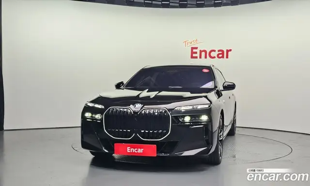 BMW 7 серия 2025 3.0 автомат (гидро), миниатюра 3