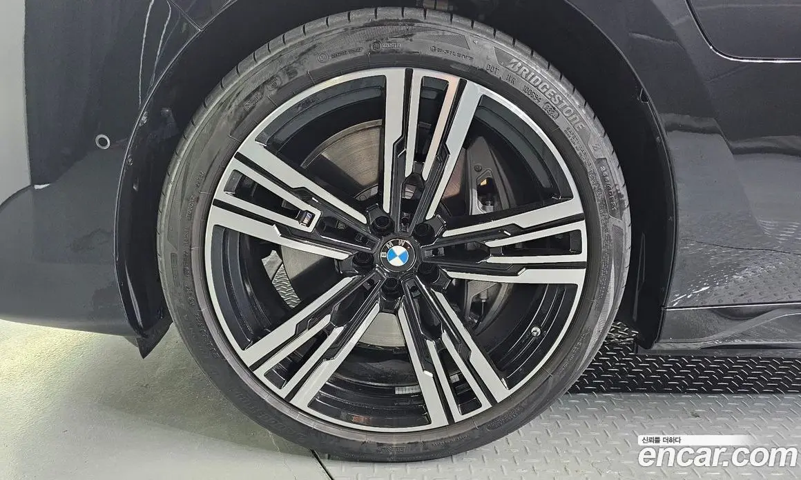 BMW 7 серия 2025 3.0 автомат (гидро), фото 5