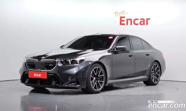 BMW M5, 2026, 5 018 км