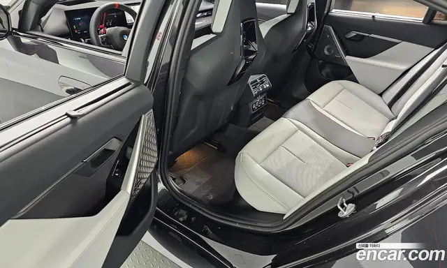 BMW M5 2026 4.4 автомат (гидро), миниатюра 11
