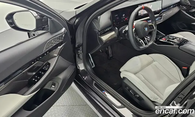 BMW M5 2026 4.4 автомат (гидро), миниатюра 10