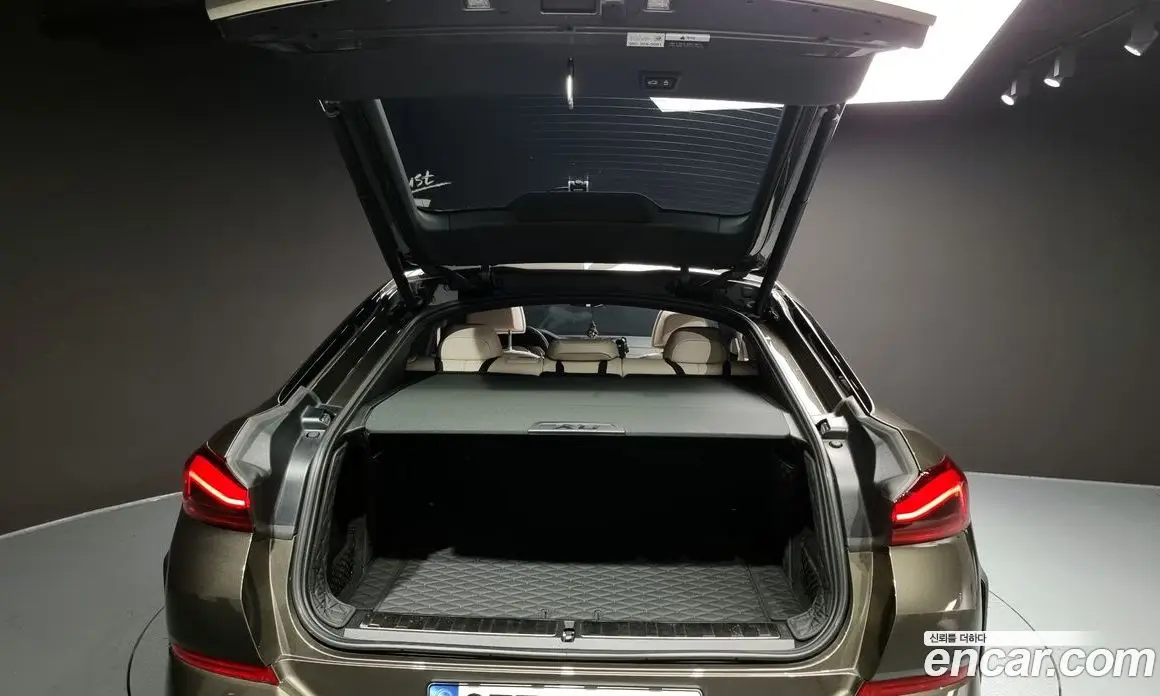 BMW X6 2021 4.4 автомат (гидро), фото 20