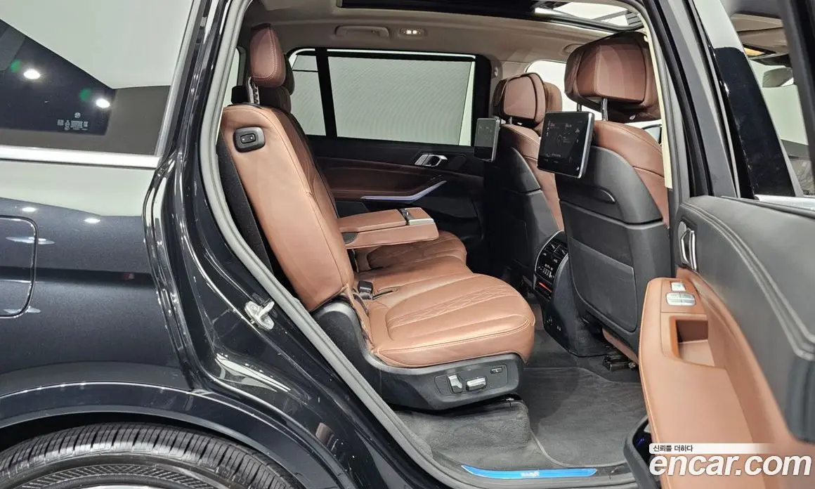 BMW X7 2022 3.0 автомат (гидро), фото 12