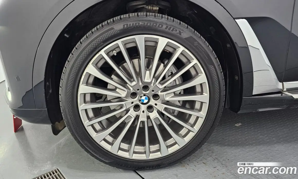 BMW X7 2022 3.0 автомат (гидро), фото 5