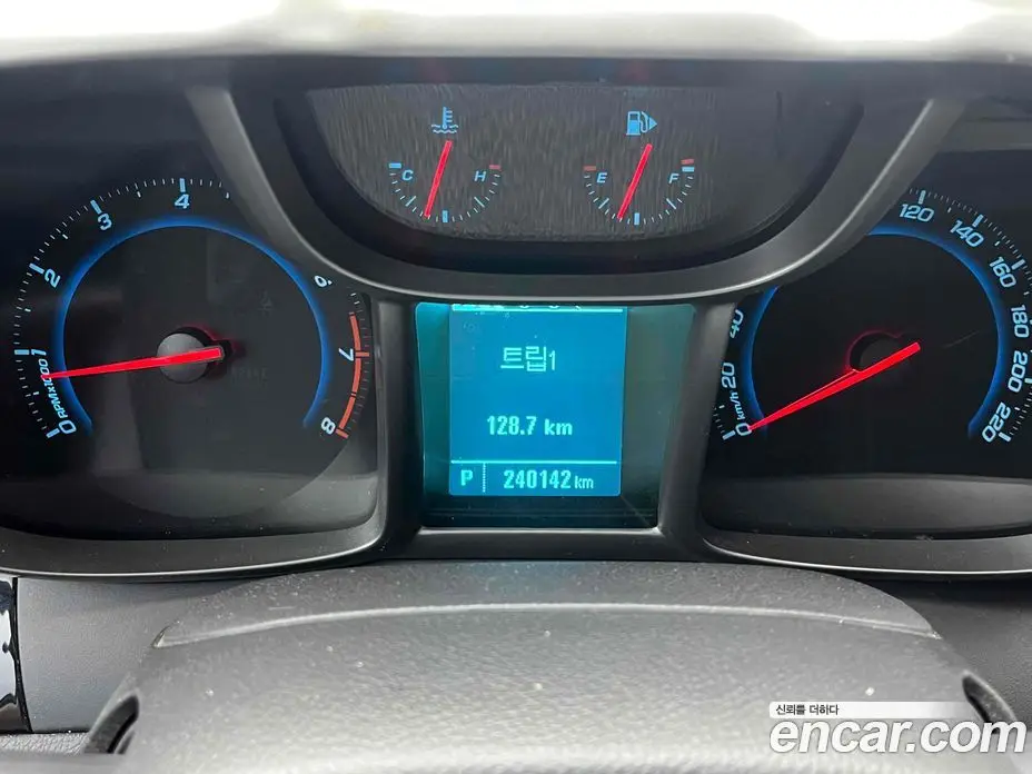 Chevrolet Orlando 2015 2.0 автомат (гидро), фото 13