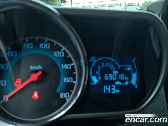 Chevrolet Spark 2014 1.0 автомат (гидро), миниатюра 7
