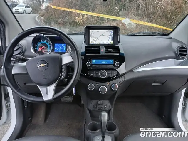 Chevrolet Spark 2015 1.0 автомат (гидро), миниатюра 7