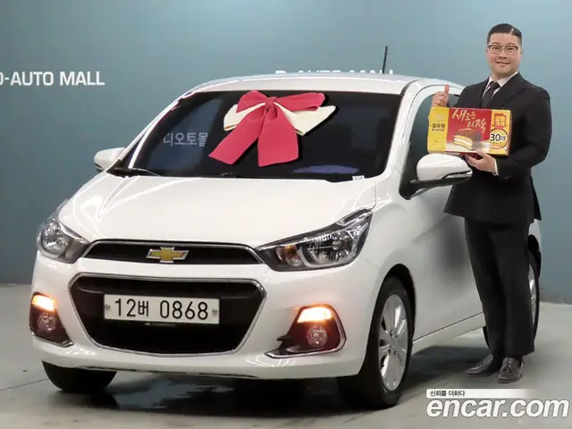 Chevrolet Spark 2015 1.0 автомат (гидро), миниатюра 1