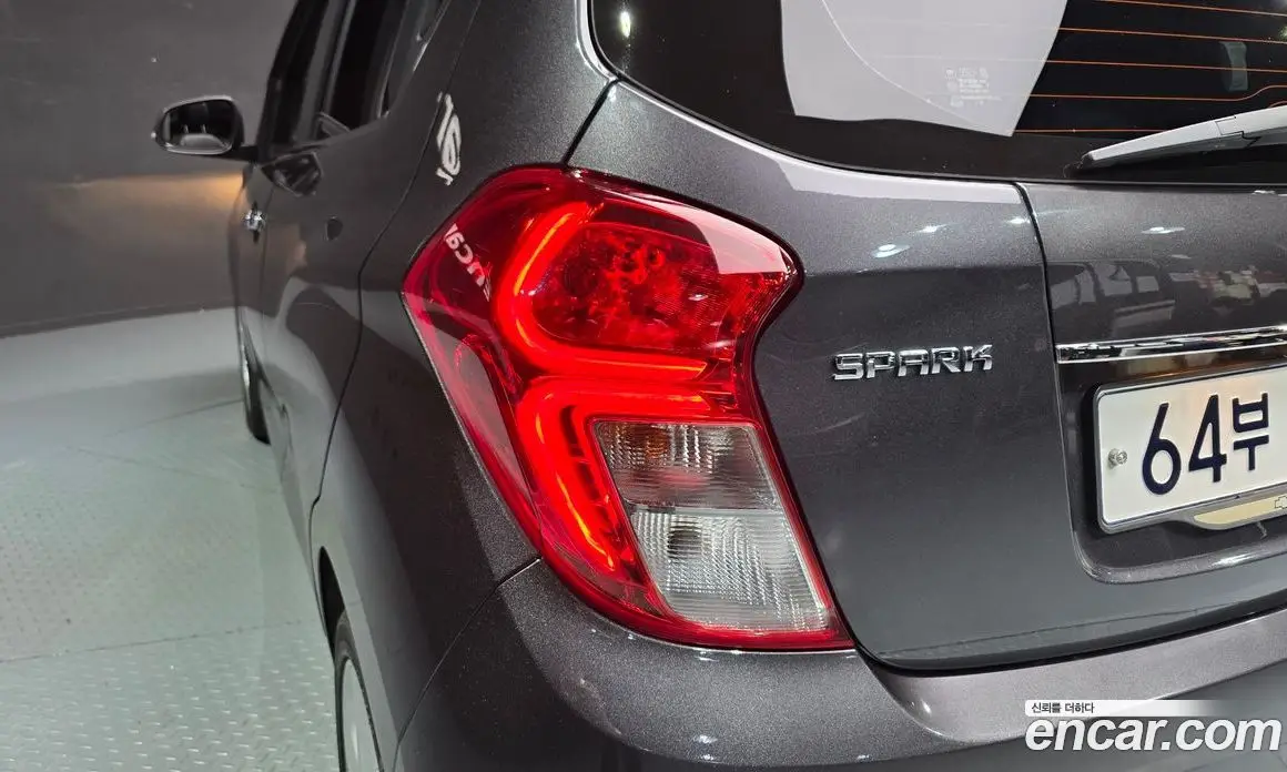Chevrolet Spark 2015 1.0 автомат (гидро), фото 9
