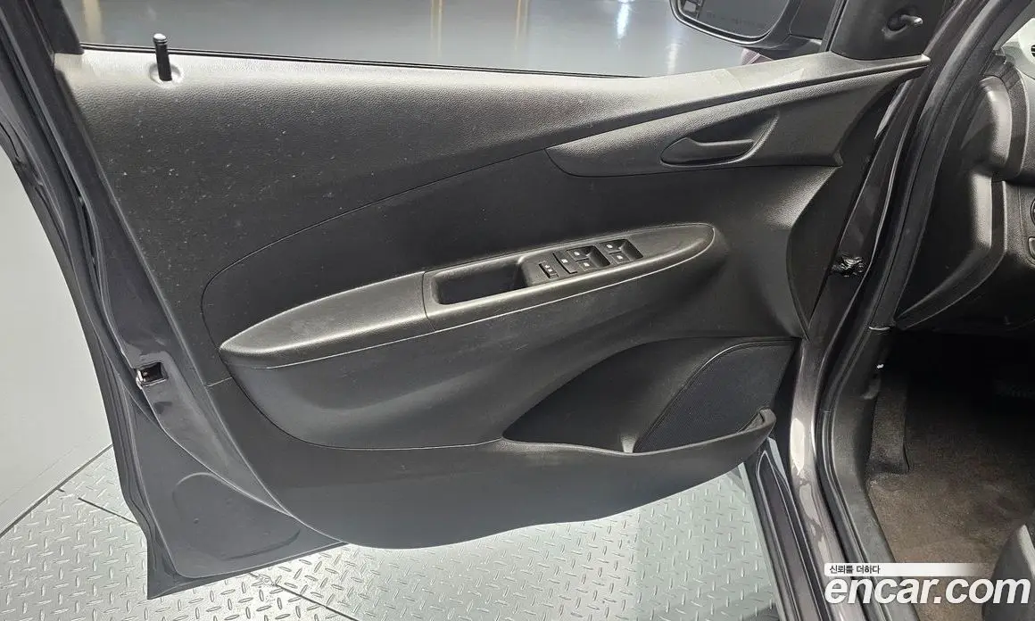 Chevrolet Spark 2016 1.0 автомат (гидро), фото 14
