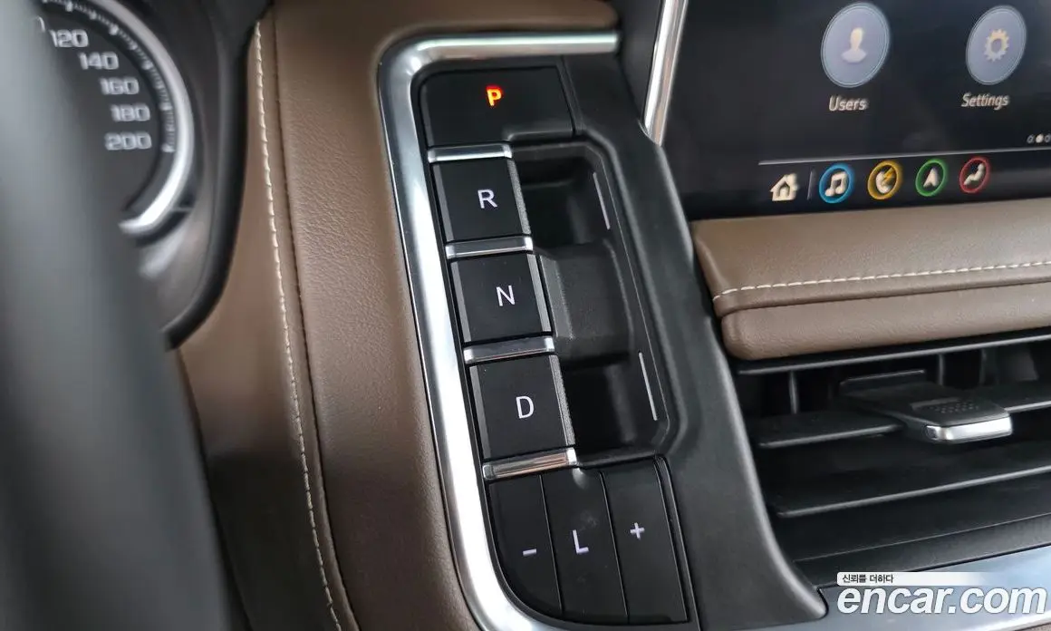 Chevrolet Surburban 2021 6.2 автомат (гидро), фото 12