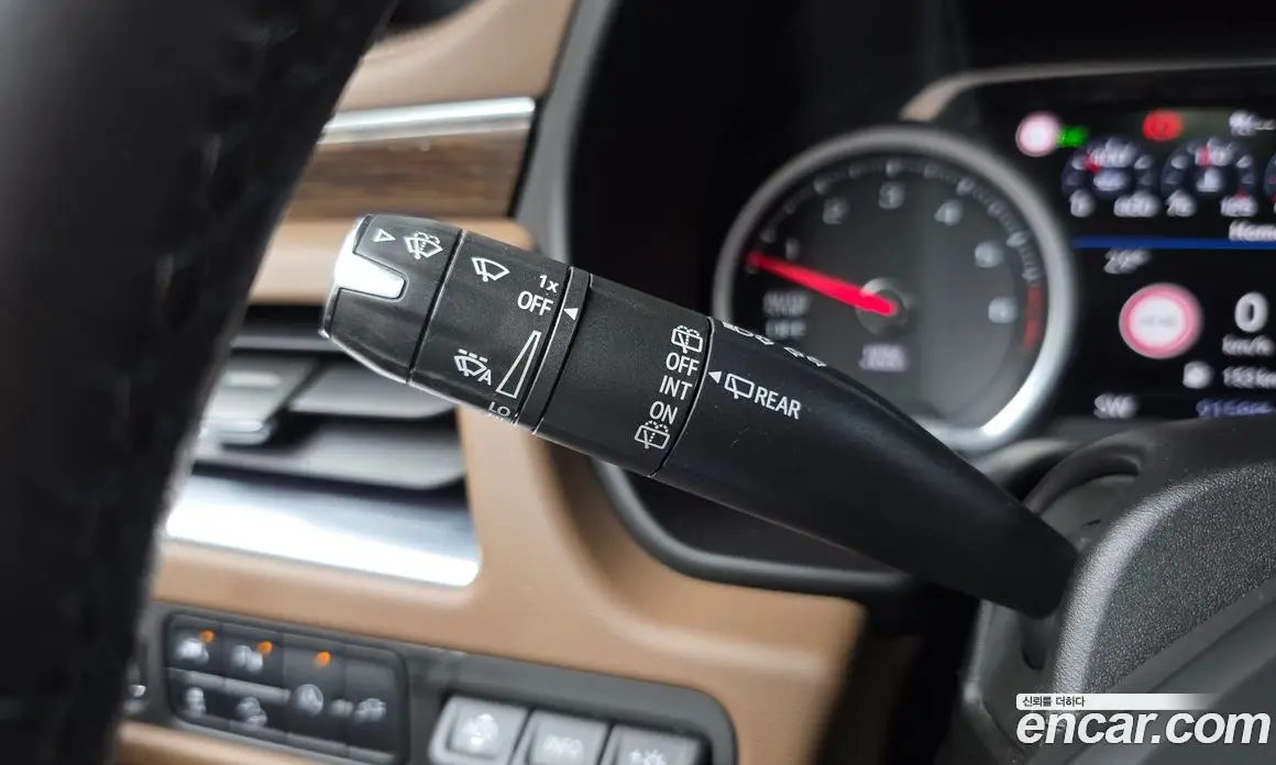 Chevrolet Surburban 2021 6.2 автомат (гидро), фото 23