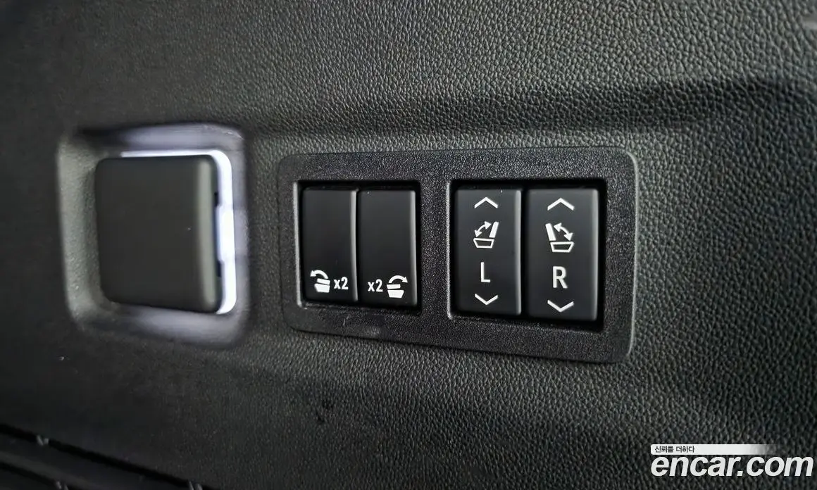 Chevrolet Surburban 2021 6.2 автомат (гидро), фото 25
