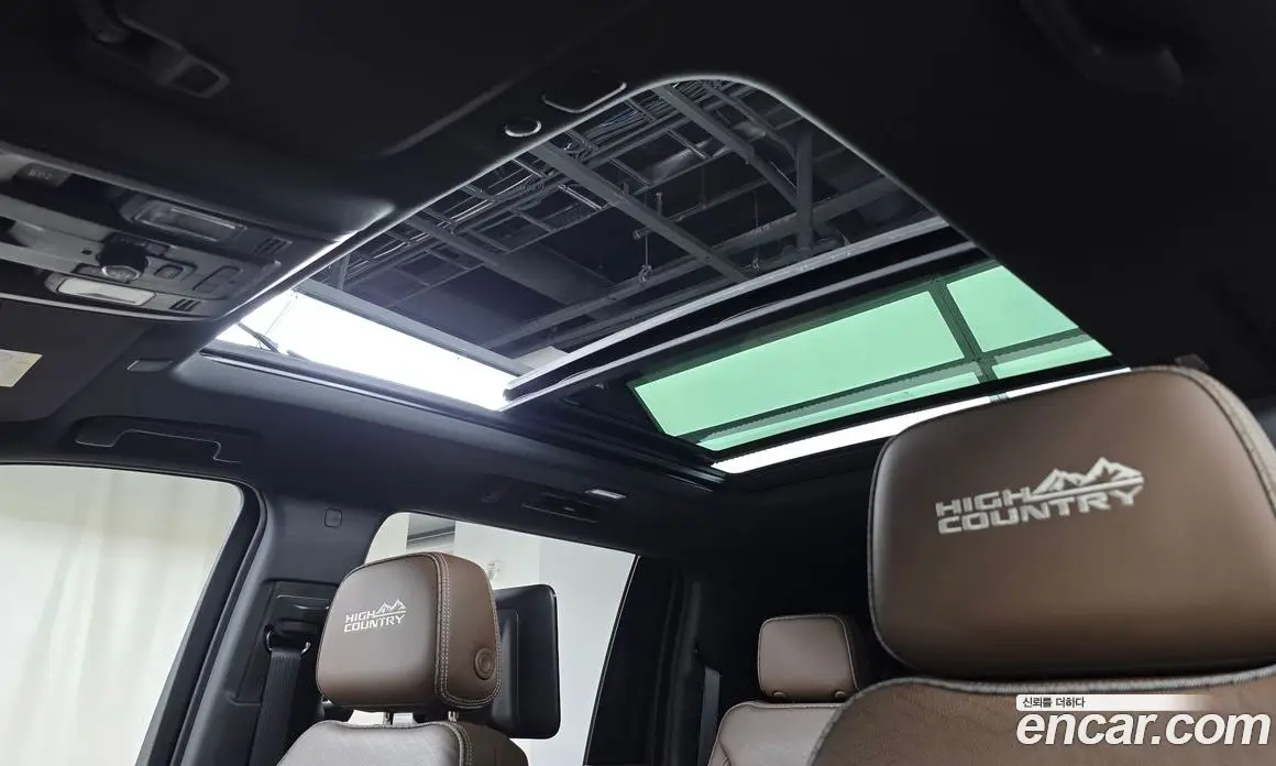 Chevrolet Surburban 2021 6.2 автомат (гидро), фото 27