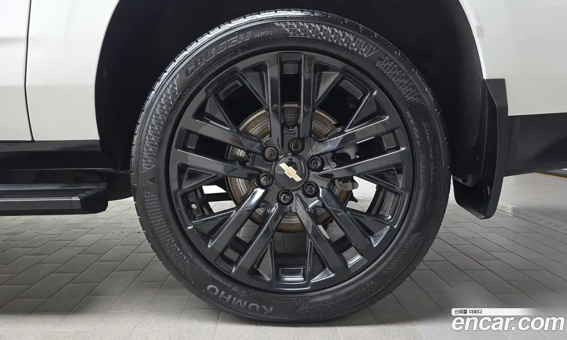 Chevrolet Surburban 2021 6.2 автомат (гидро), фото 7