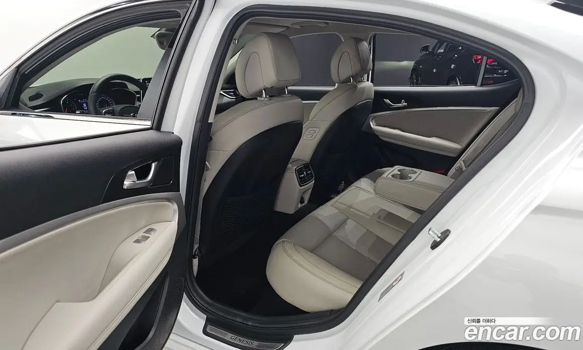 Genesis G70 2019 2.0 автомат (гидро), фото 18
