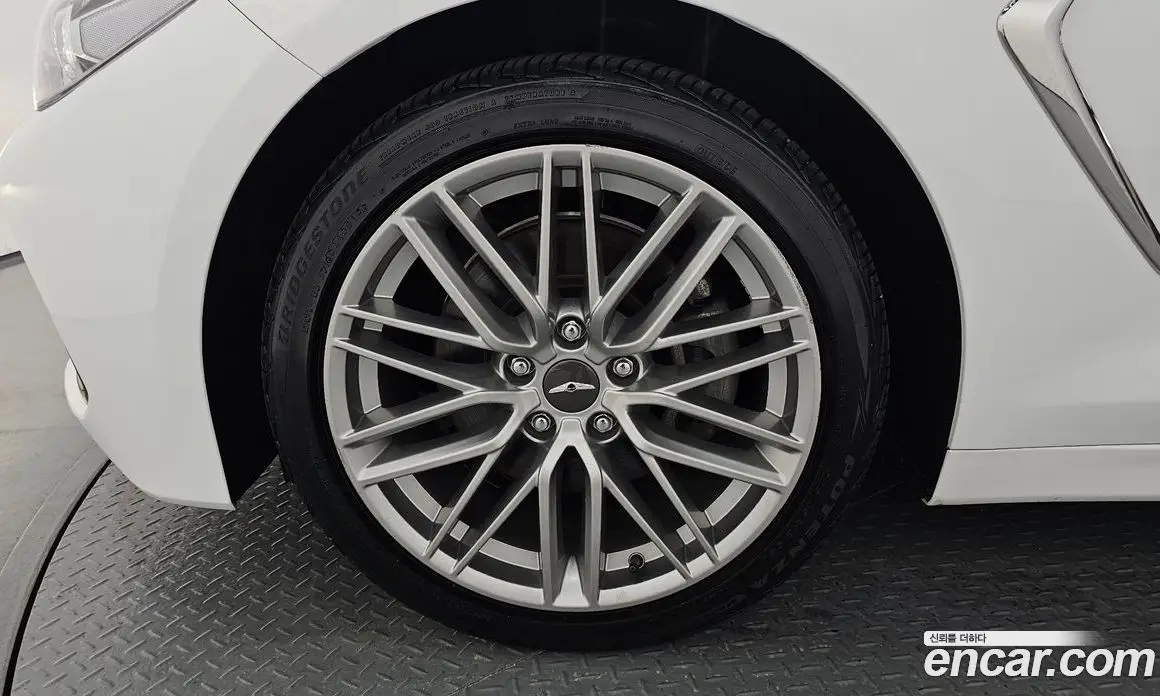 Genesis G70 2019 2.0 автомат (гидро), фото 5