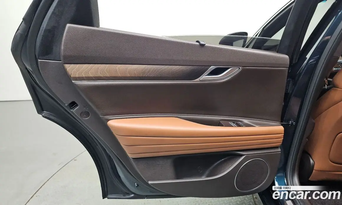 Genesis G80 2023 2.5 автомат (гидро), фото 15