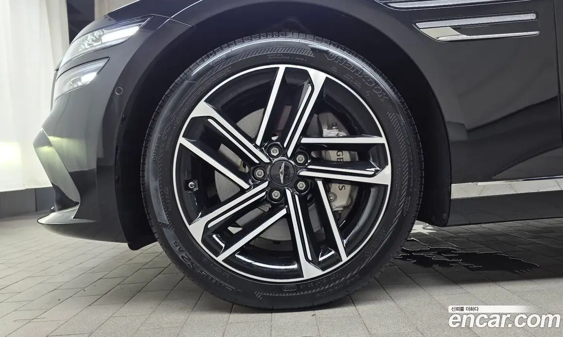 Genesis G80 2025 2.5 автомат (гидро), фото 5