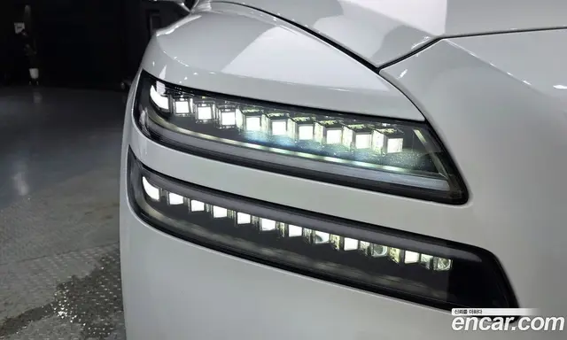 Genesis GV80 2024 2.5 автомат (гидро), миниатюра 8