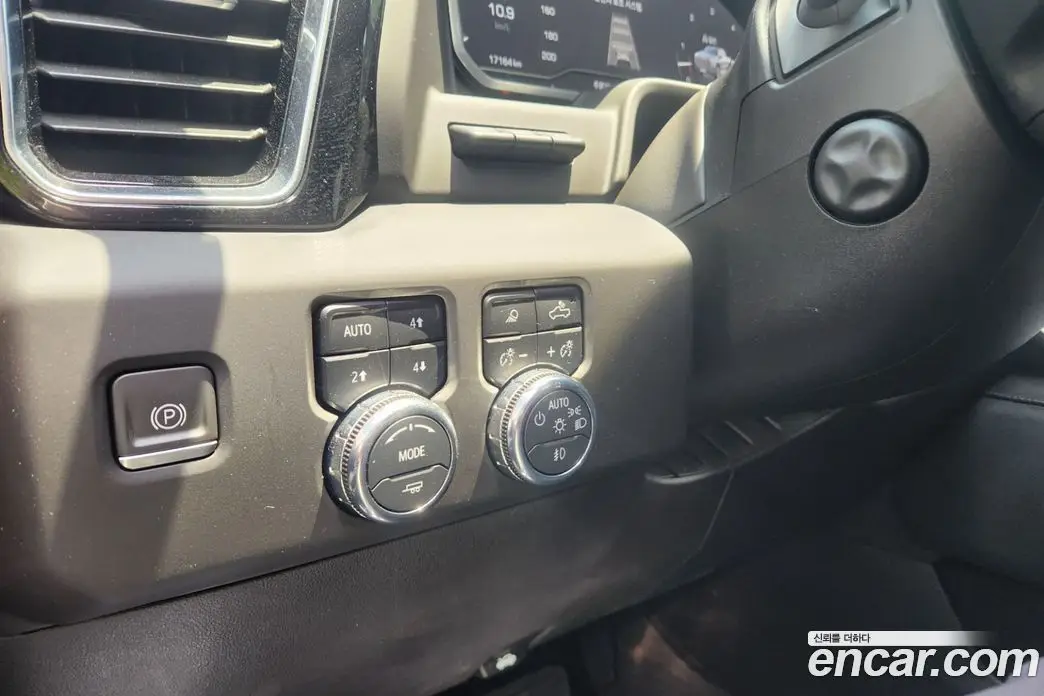 GMC Sierra 2023 6.2 автомат (гидро), фото 10