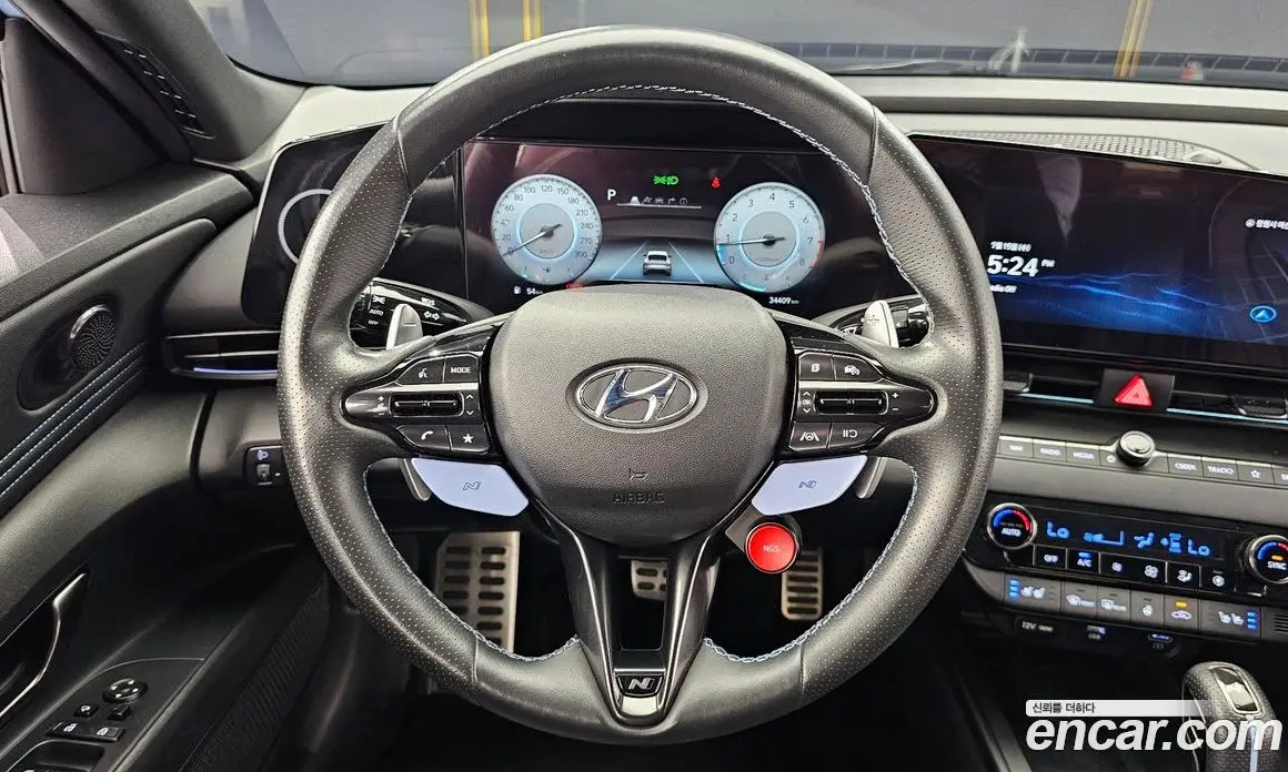 Hyundai Avante 2022 2.0 автомат (гидро), фото 13