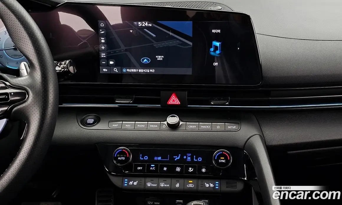 Hyundai Avante 2022 2.0 автомат (гидро), фото 14