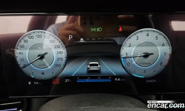 Hyundai Avante 2022 2.0 автомат (гидро), миниатюра 8