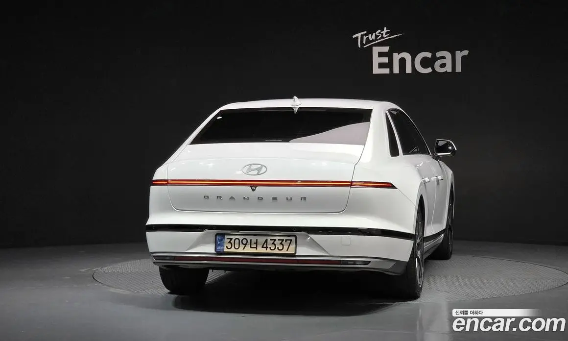 Hyundai Grandeur 2023 2.5 автомат (гидро), фото 4