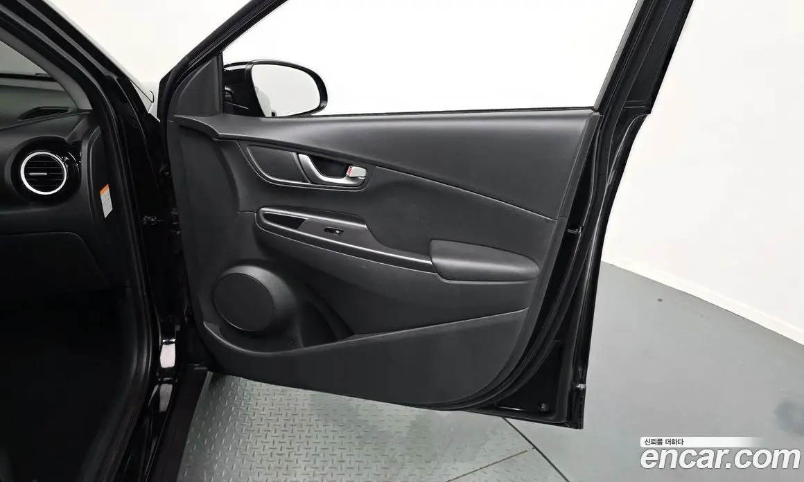 Hyundai Kona 2020 1.6 автомат (гидро), фото 31