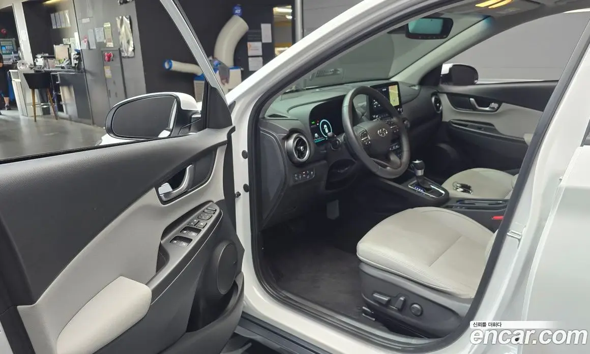 Hyundai Kona 2022 1.6 автомат (гидро), фото 13
