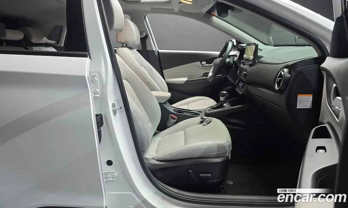 Hyundai Kona 2022 1.6 автомат (гидро), фото 16
