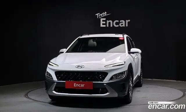 Hyundai Kona 2022 1.6 автомат (гидро), миниатюра 3
