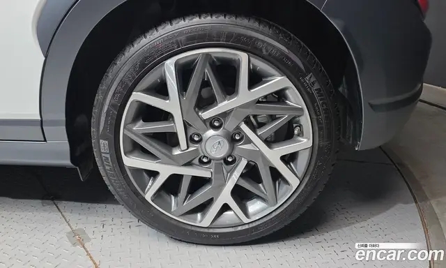 Hyundai Kona 2022 1.6 автомат (гидро), миниатюра 7