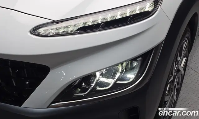 Hyundai Kona 2022 1.6 автомат (гидро), миниатюра 8