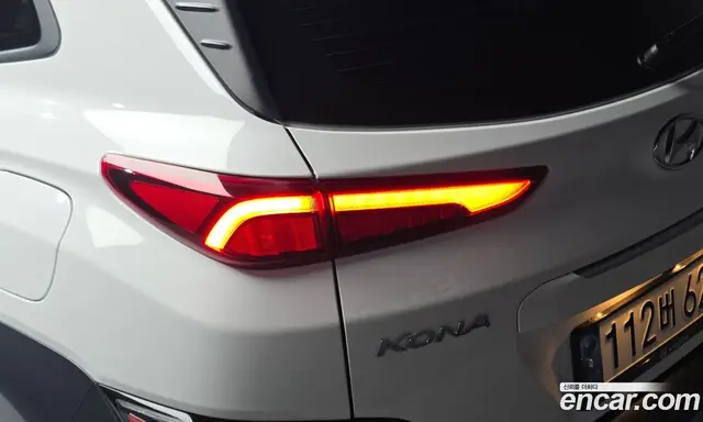 Hyundai Kona 2022 1.6 автомат (гидро), миниатюра 9