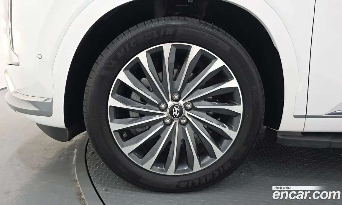 Hyundai Palisade 2024 2.2 автомат (гидро), фото 4
