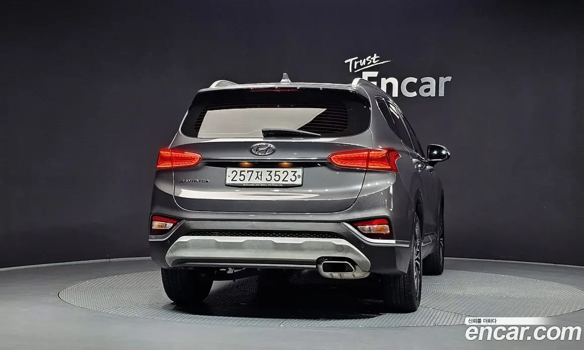 Hyundai Santa Fe 2019 2.0 автомат (гидро), фото 4