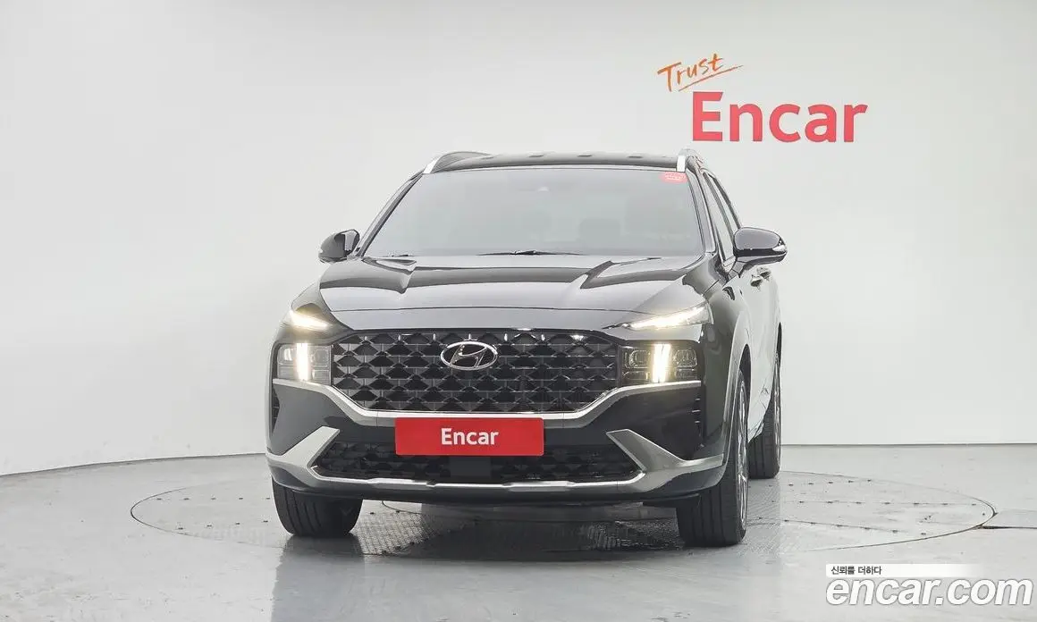 Hyundai Santa Fe 2023 2.5 автомат (гидро), фото 3